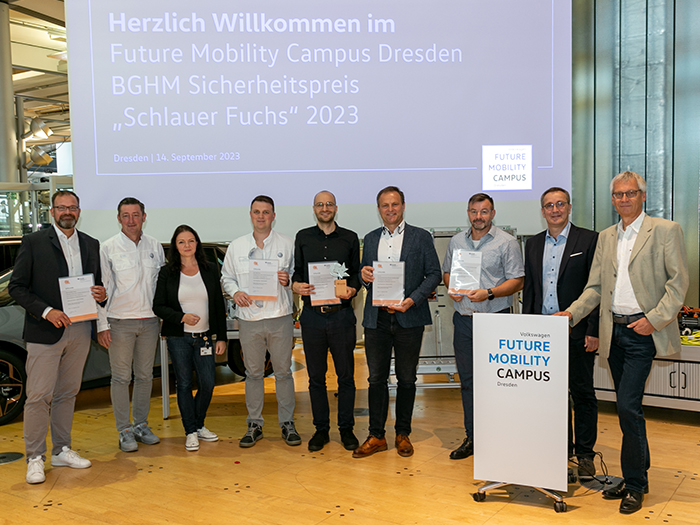 Gläserne Manufaktur von Volkswagen erhält Sicherheitspreis "Schlauer Fuchs" für Schulungskonzepte; © Sven Boche/ VW