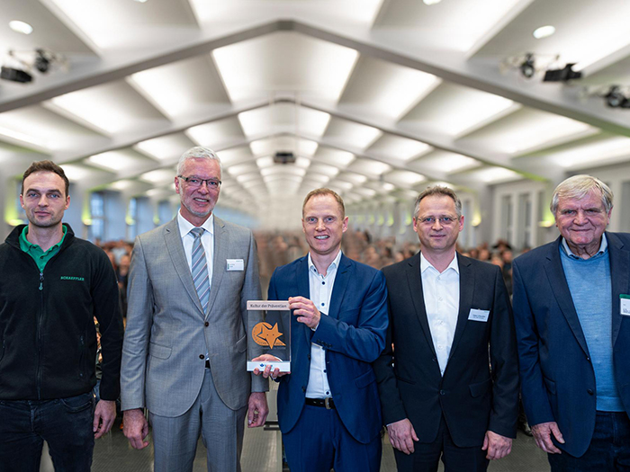 Schaeffler Aerospace erhält Sicherheitspreis "Schlauer Fuchs - Kultur der Prävention" der BGHM; © Schaeffler Aerospace