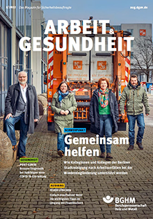 Cover arbeit & gesundheit Ausgabe 2 | 2022; Foto © Nikolaus Brade; Gemeinsam helfen